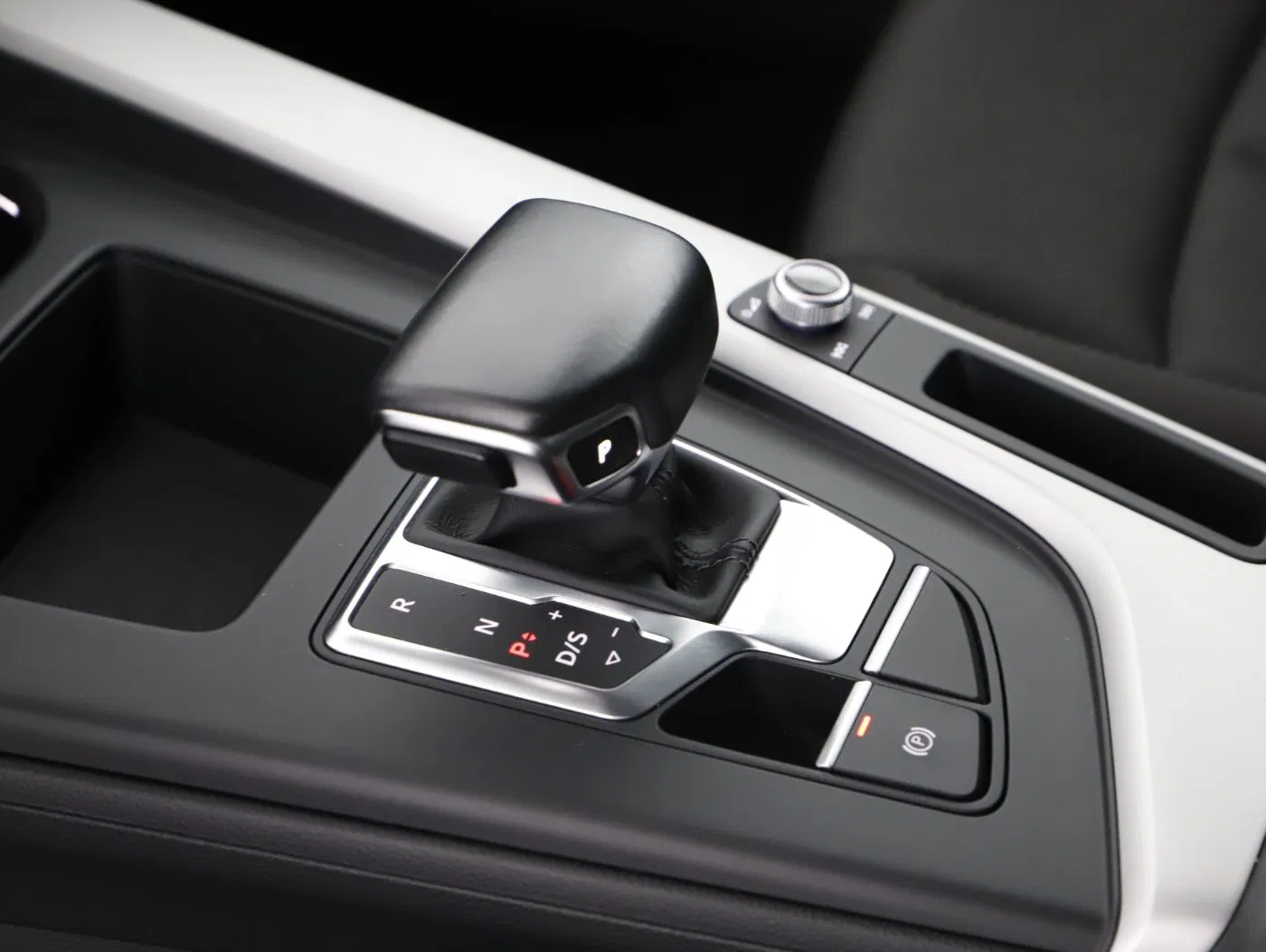 Audi A4 Avant 35 TDI Aut. | Bild 22 von 28