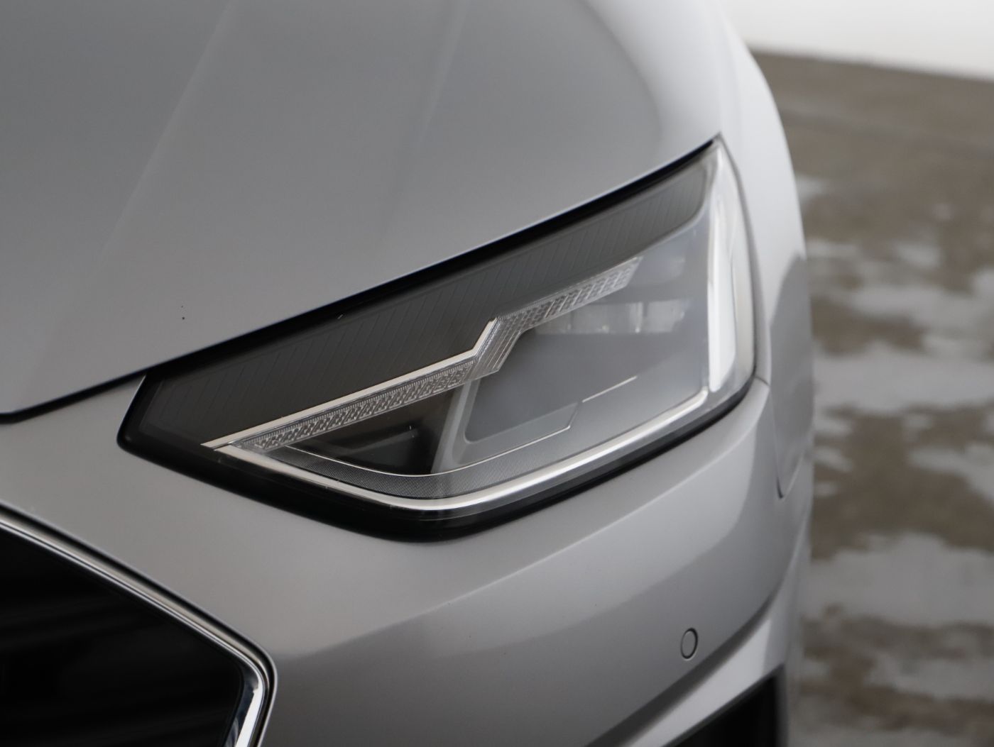 Audi A4 Avant 35 TDI Aut. | Bild 26 von 28