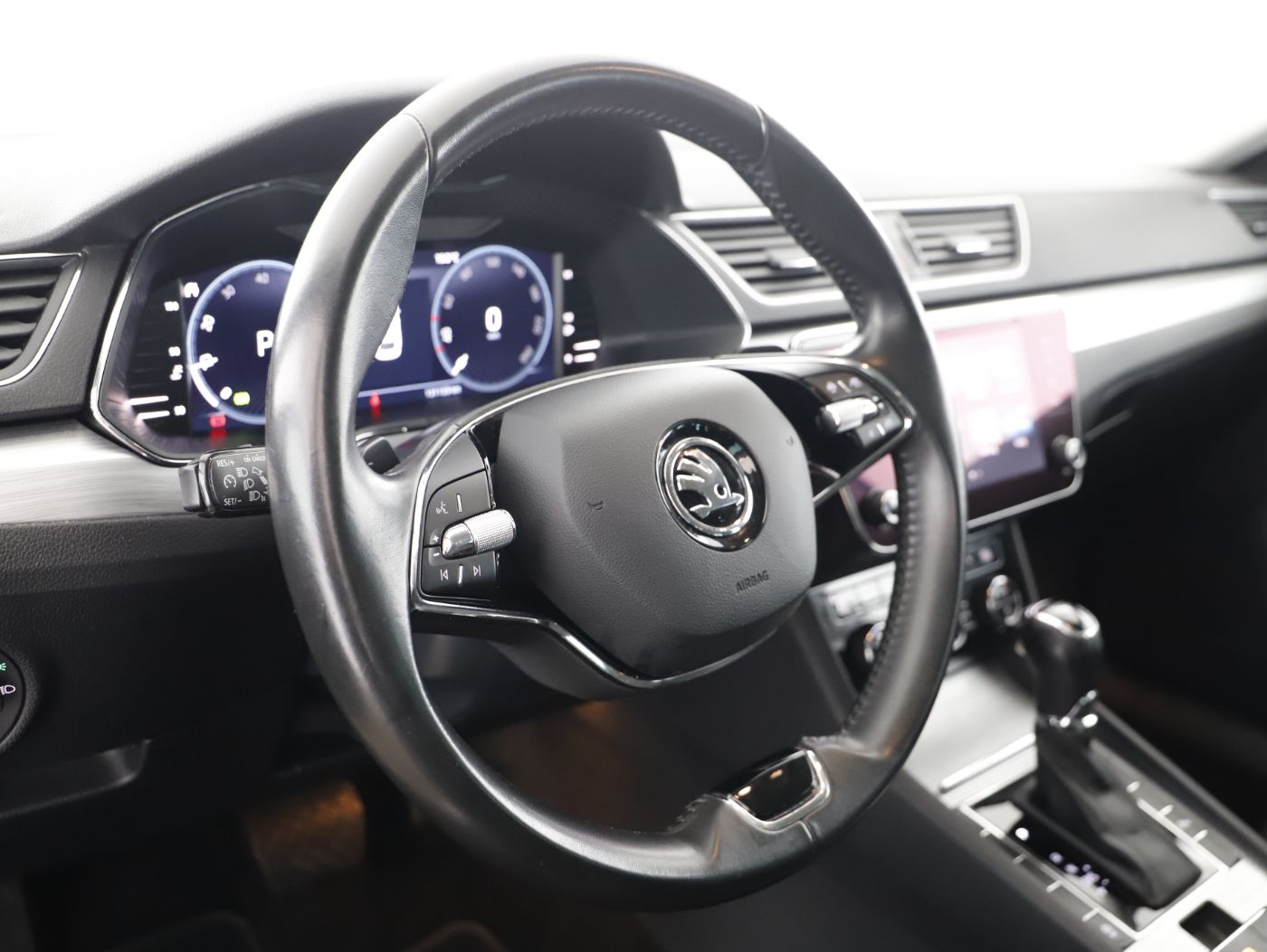 Skoda Superb Combi 2.0 TDI Ambition | Bild 13 von 26
