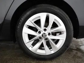 Skoda Octavia Combi 2.0 TDI DSG Style | Thumbnail 7 von 25
