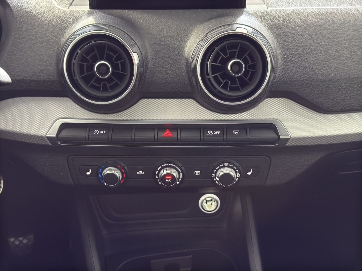 Audi Q2 1.0 30 TFSI | Bild 13 von 16