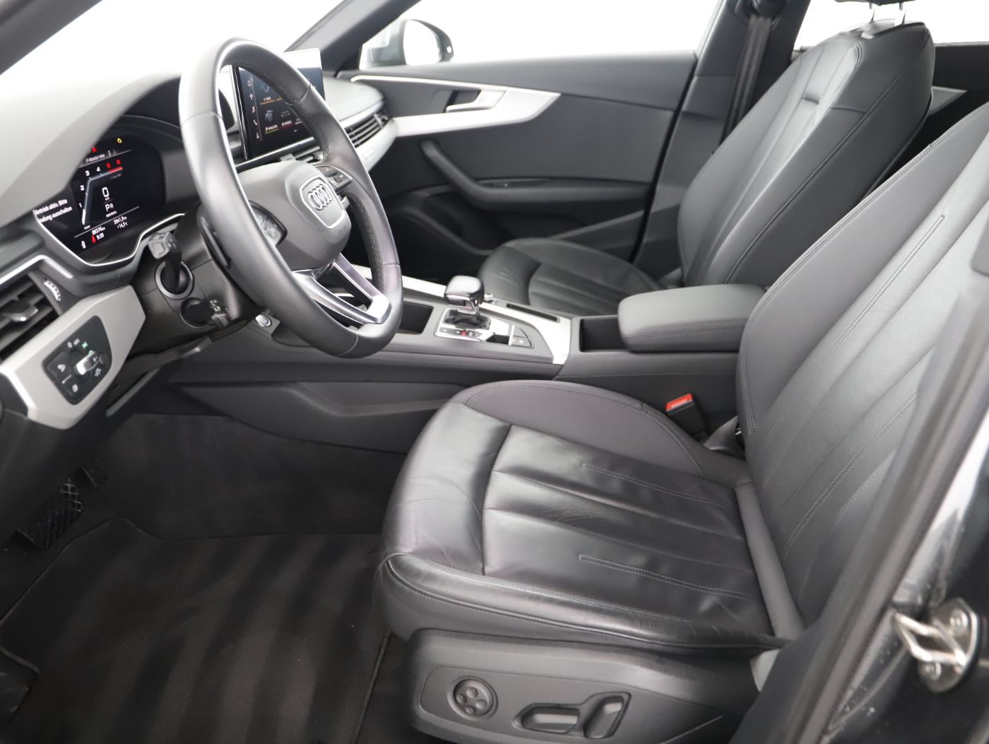 Audi A4 Avant 40 2.0 TDI quattro S-Line | Bild 10 von 25