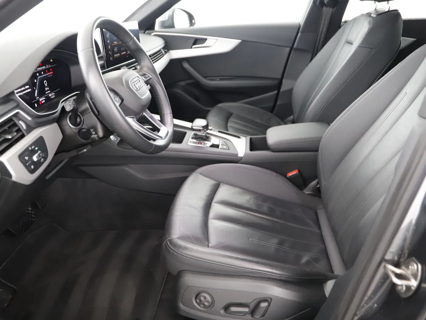 Audi A4 Avant 40 2.0 TDI quattro S-Line | Bild 10 von 25