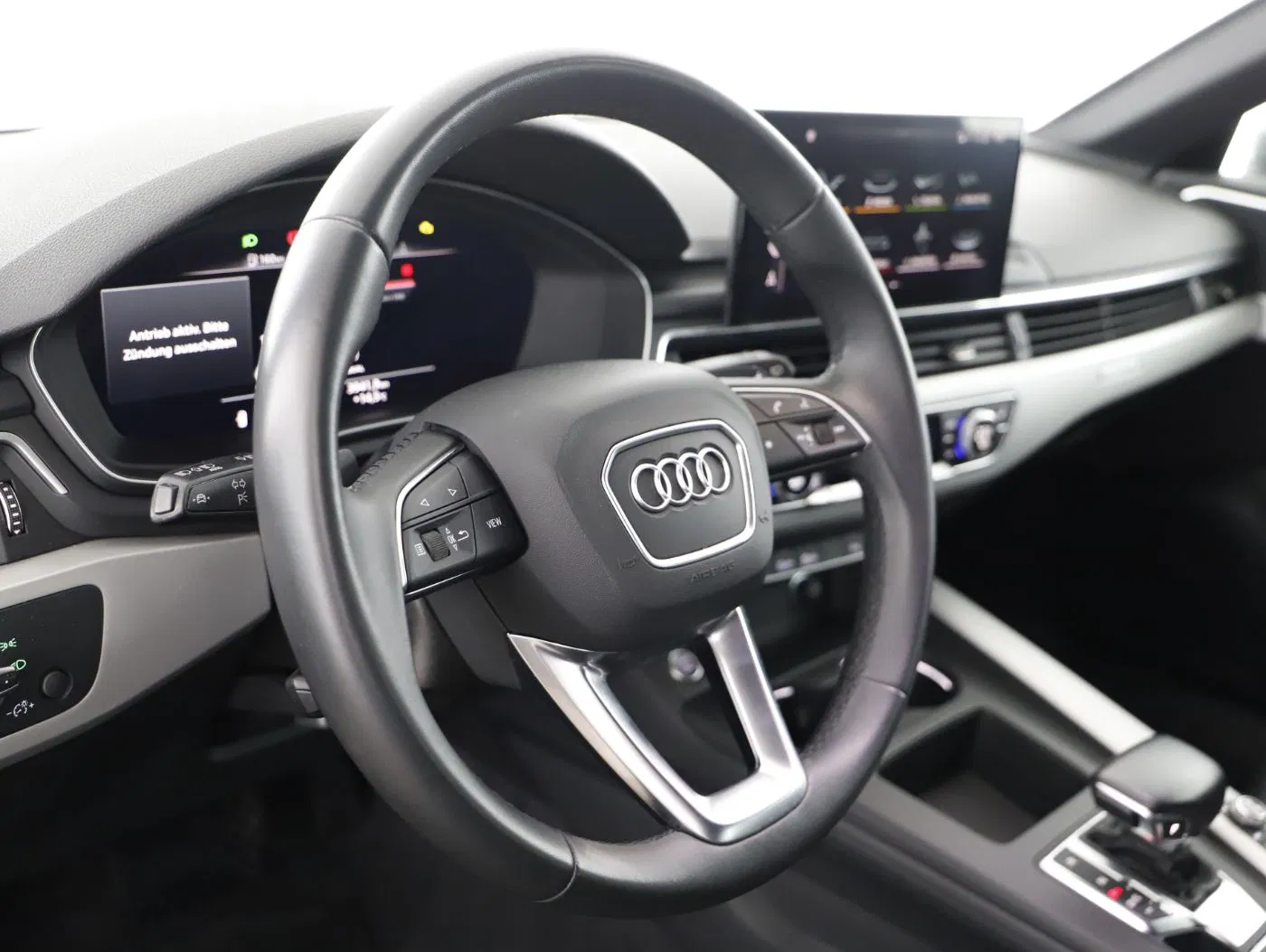 Audi A4 Avant 40 2.0 TDI quattro S-Line | Bild 11 von 25