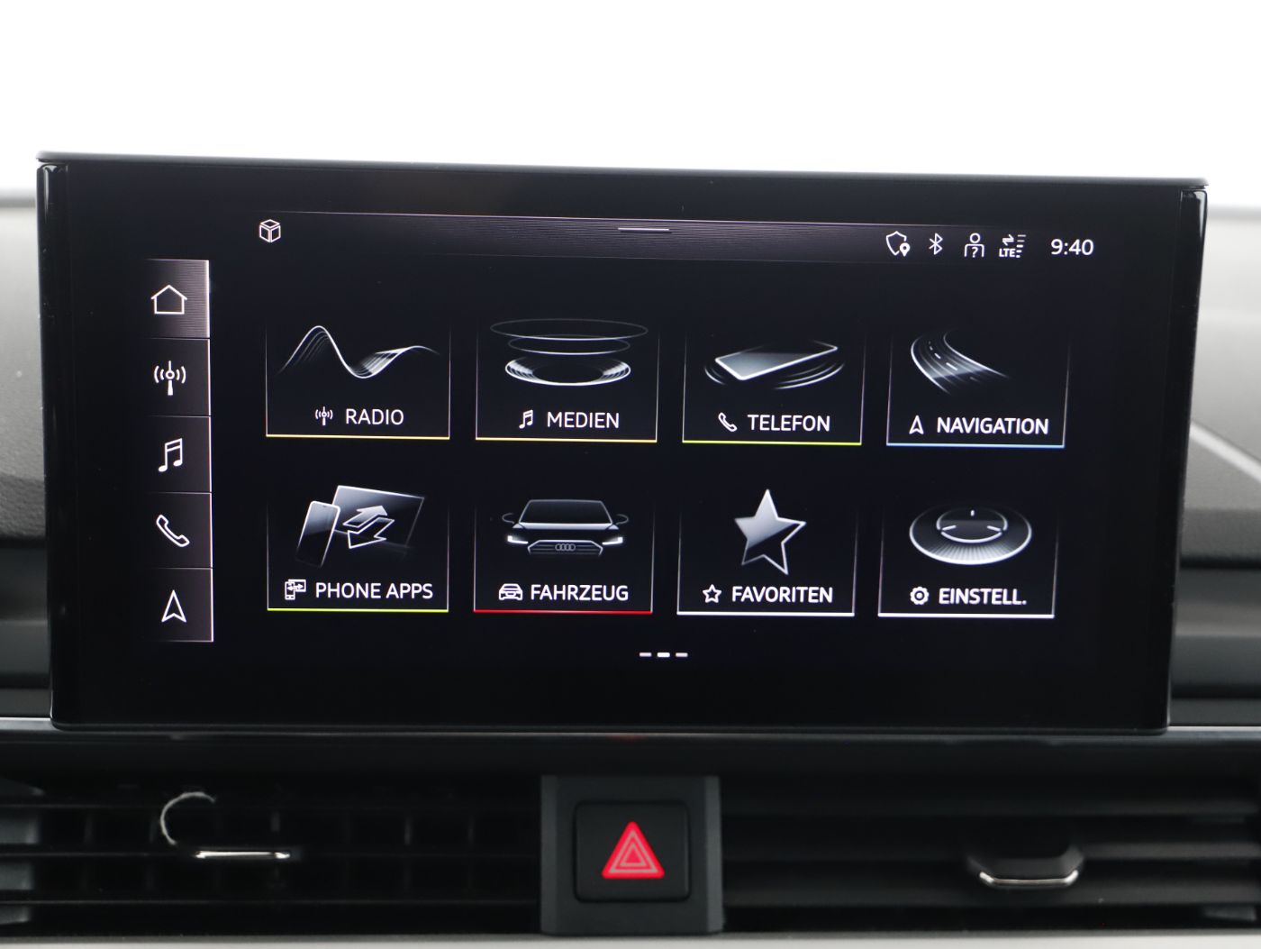 Audi A4 Avant 40 2.0 TDI quattro S-Line | Bild 17 von 25