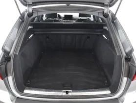 Audi A4 Avant 40 2.0 TDI quattro S-Line | Thumbnail 23 von 25
