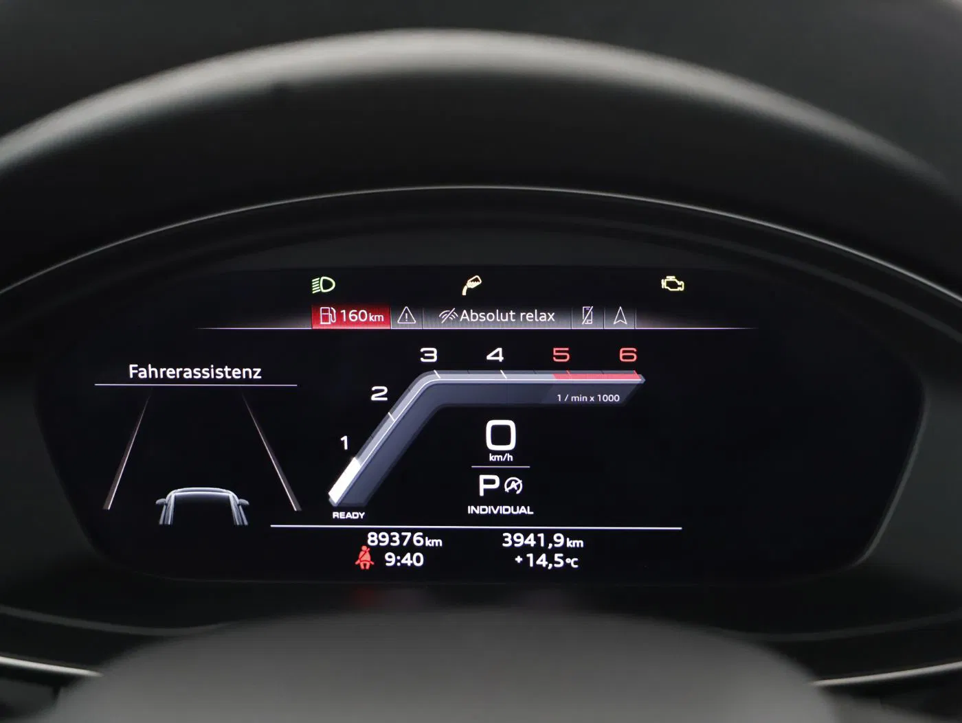 Audi A4 Avant 40 2.0 TDI quattro S-Line | Bild 16 von 25