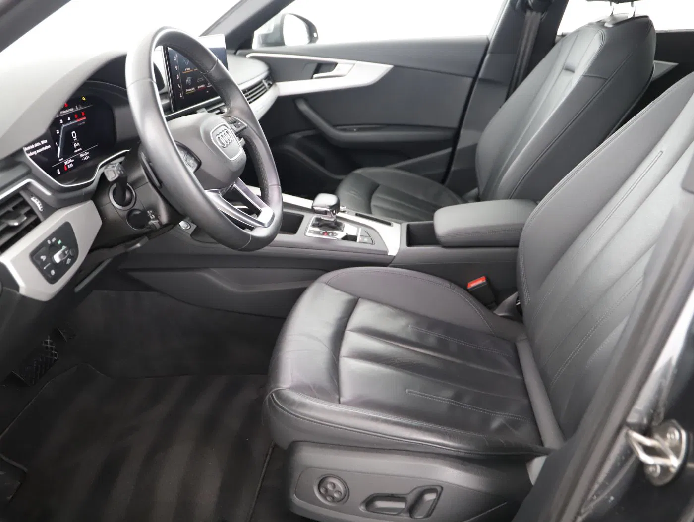Audi A4 Avant 40 2.0 TDI quattro S-Line | Bild 11 von 26