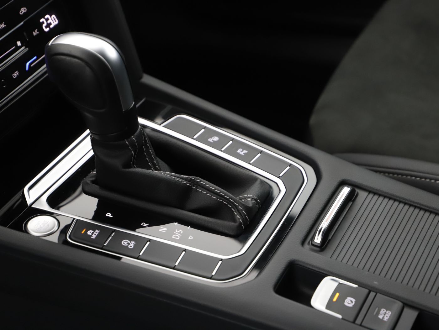 VW Arteon Shoot. Brake 2.0  R-Line | Bild 12 von 26