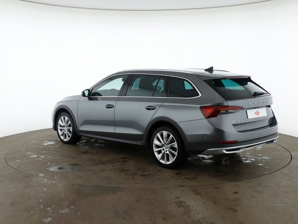 Skoda Octavia Combi 2.0 TDI 4x4 Scout | Bild 3 von 24