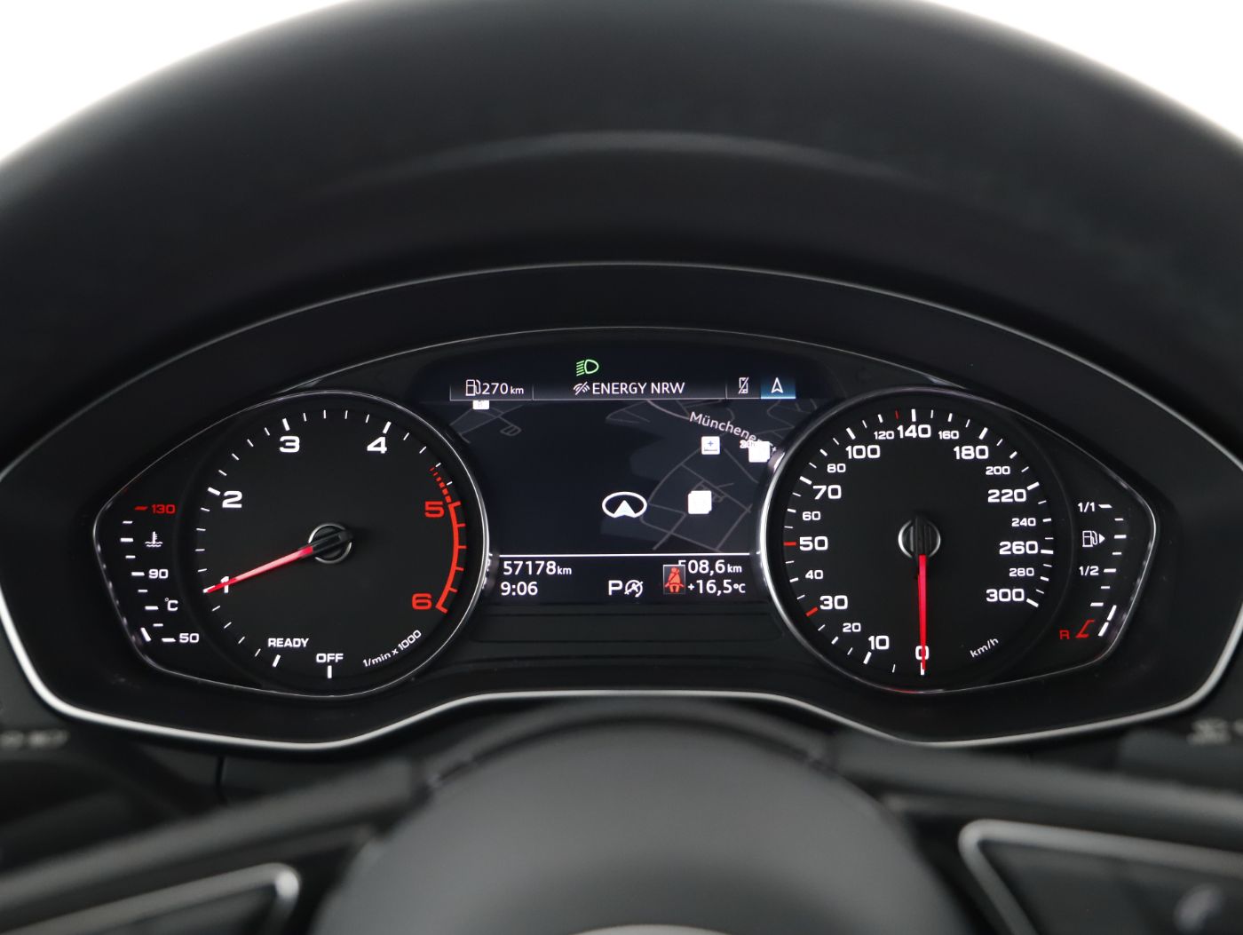 Audi A4 Avant 30 TDI | Bild 13 von 24