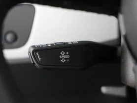 Audi A4 Avant 30 TDI | Thumbnail 15 von 24