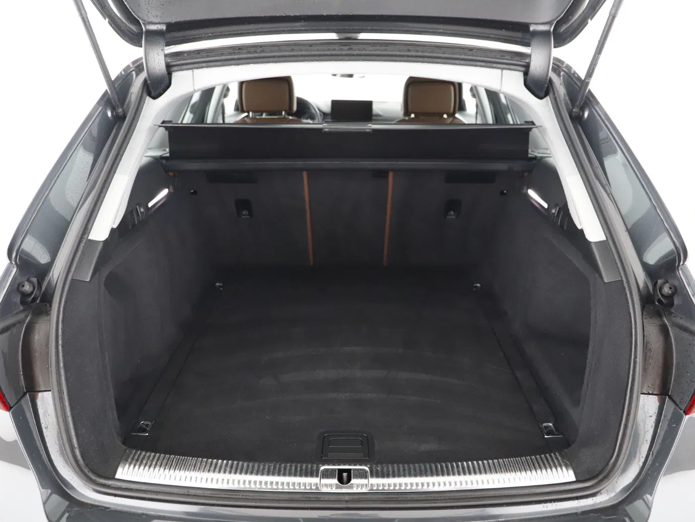 Audi A4 Avant 30 TDI | Bild 23 von 24
