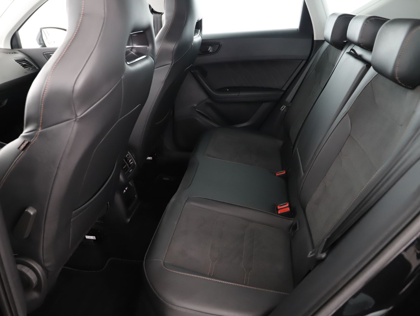 Cupra Ateca 1.5 TSI DSG | Bild 21 von 23