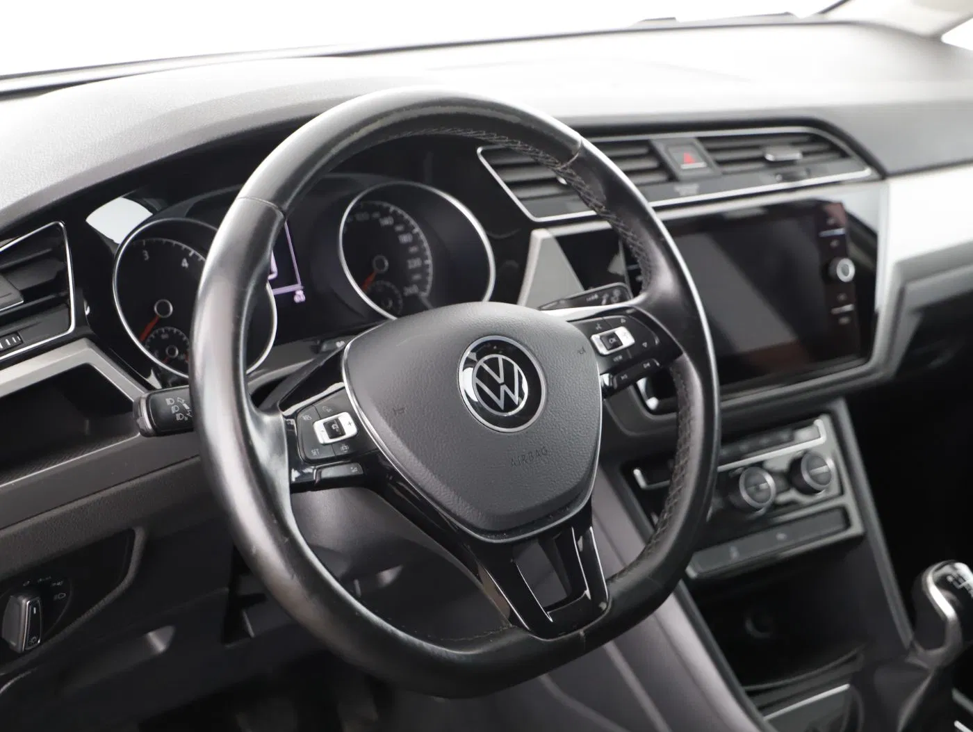 VW Touran 2.0 TDI | Bild 10 von 23