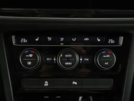 VW Touran 2.0 TDI | Thumbnail 19 von 23
