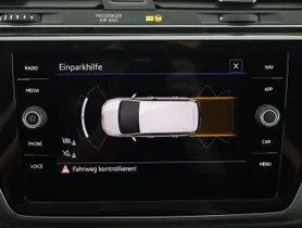 VW Touran 2.0 TDI | Thumbnail 16 von 23