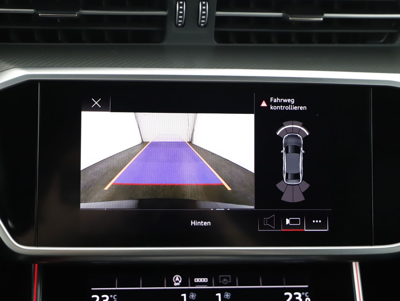 Audi A6 40 TDI | Bild 19 von 25