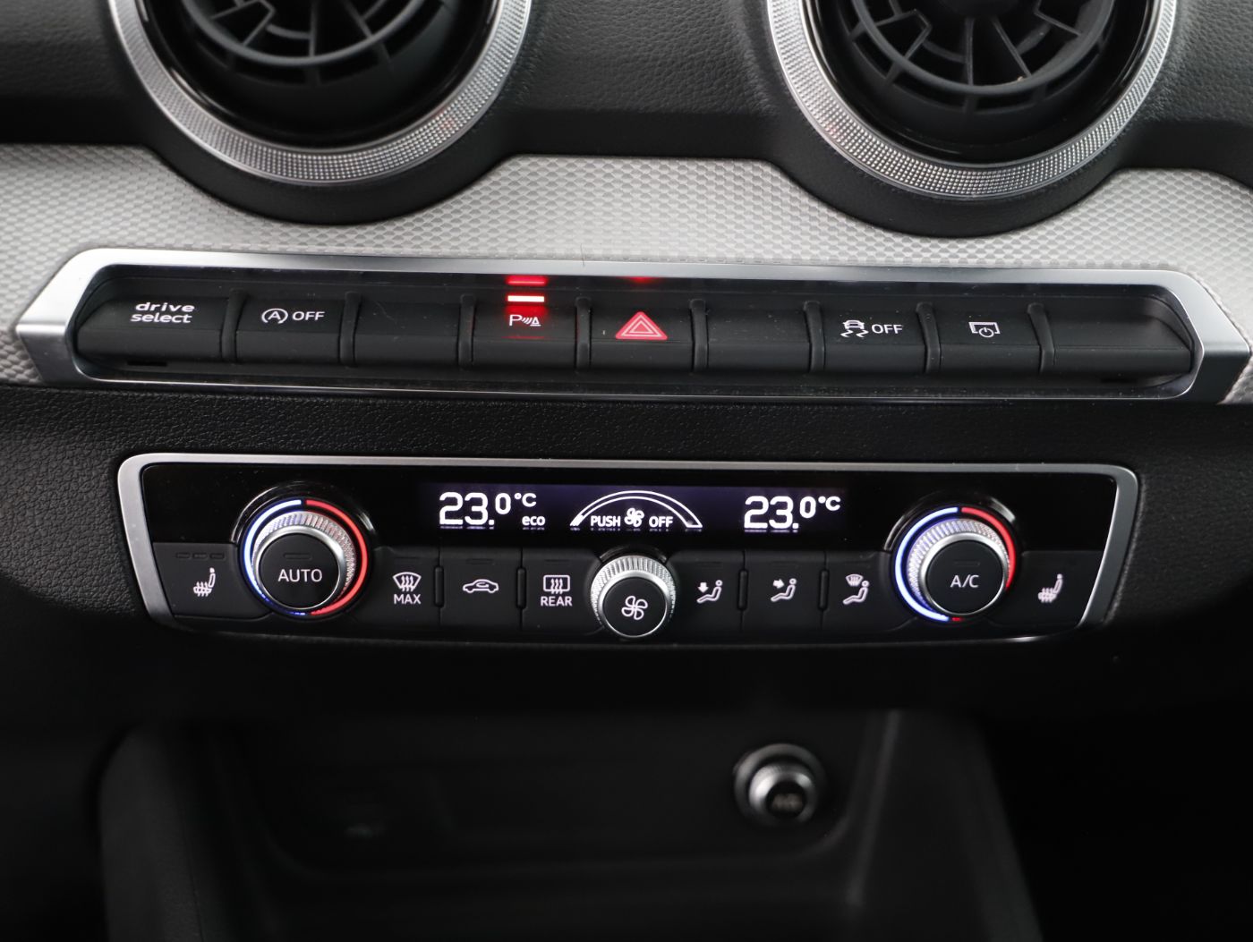 Audi Q2 quattro 35 TDI Aut. | Bild 21 von 26