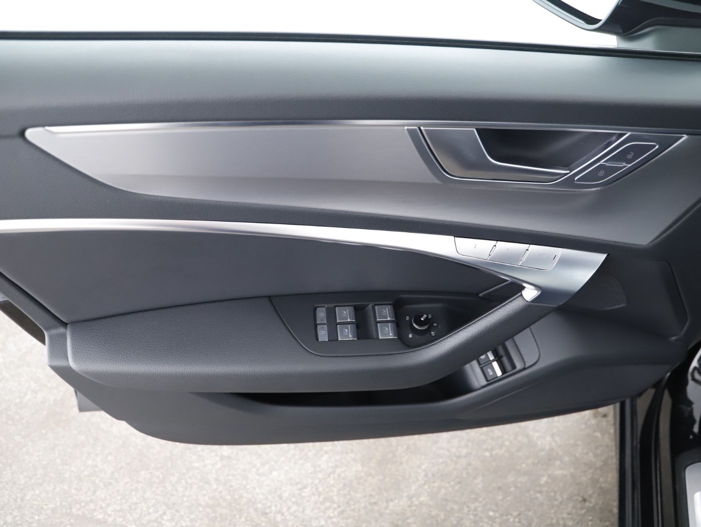 Audi A6 Avant 55 TFSIe quattro | Bild 7 von 23