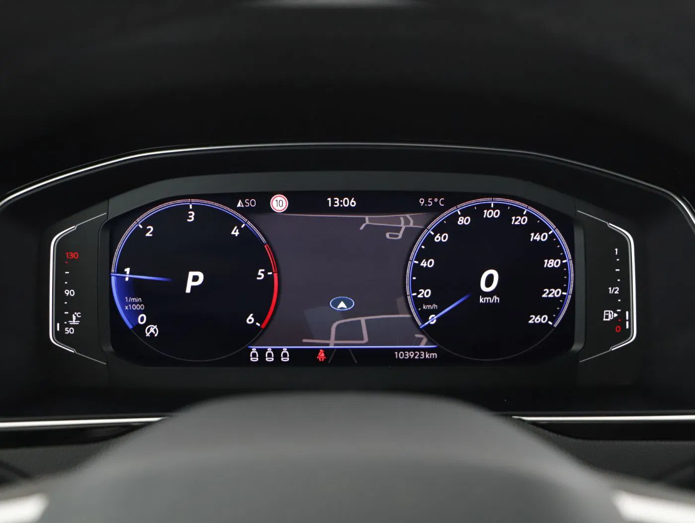 VW Passat Variant 2.0 TDI BMT Elegance | Bild 13 von 26