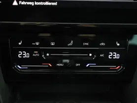 VW Passat Variant 2.0 TDI BMT Elegance | Thumbnail 17 von 26