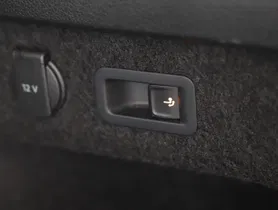 VW Passat Variant 2.0 TDI BMT Elegance | Thumbnail 24 von 26