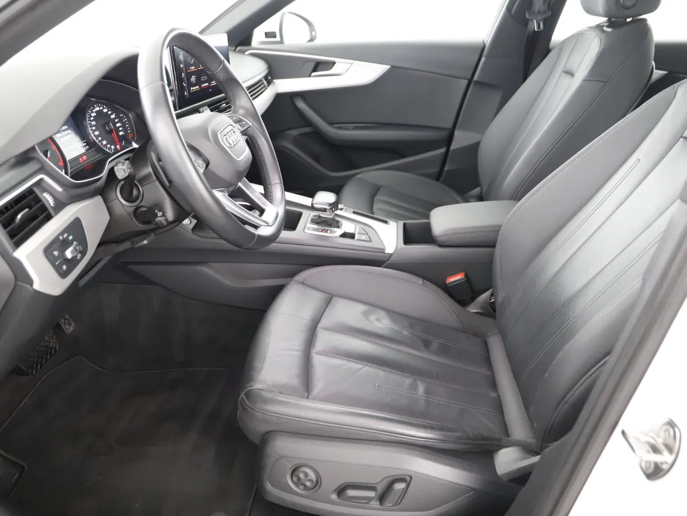 Audi A4 Avant 35 2.0 TFSI S-Line | Bild 10 von 26