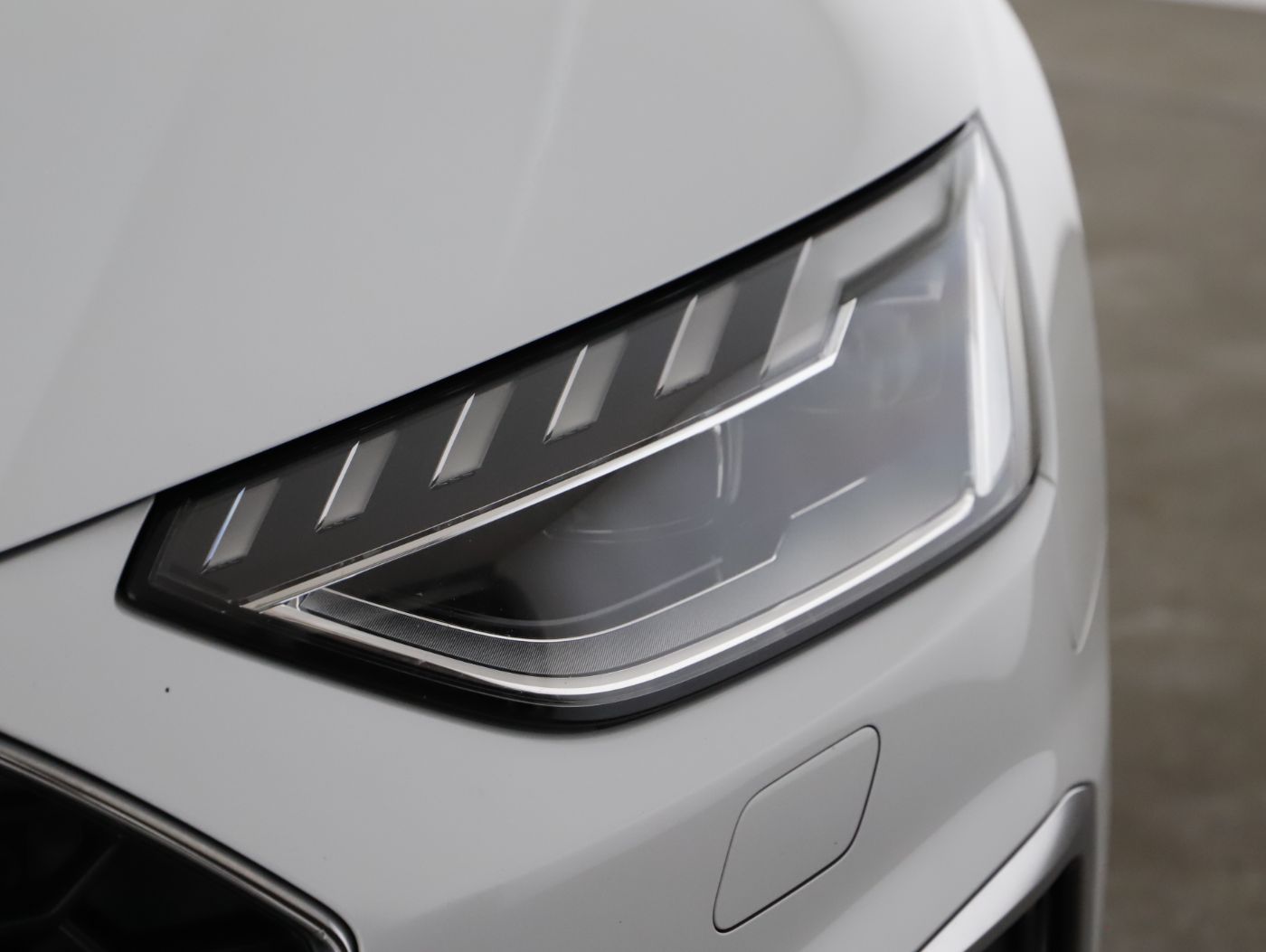 Audi A4 Avant 35 2.0 TFSI S-Line | Bild 25 von 26
