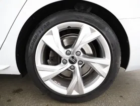 Audi A4 Avant 35 2.0 TFSI S-Line | Thumbnail 6 von 26