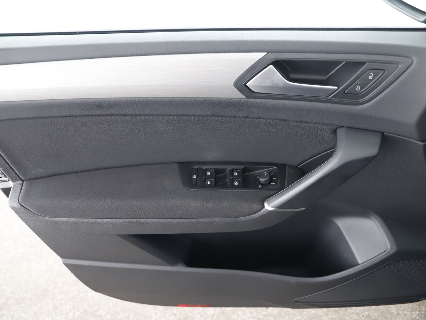 VW Touran 2.0 TDI | Bild 7 von 24