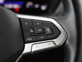 VW Touran 2.0 TDI | Thumbnail 15 von 24