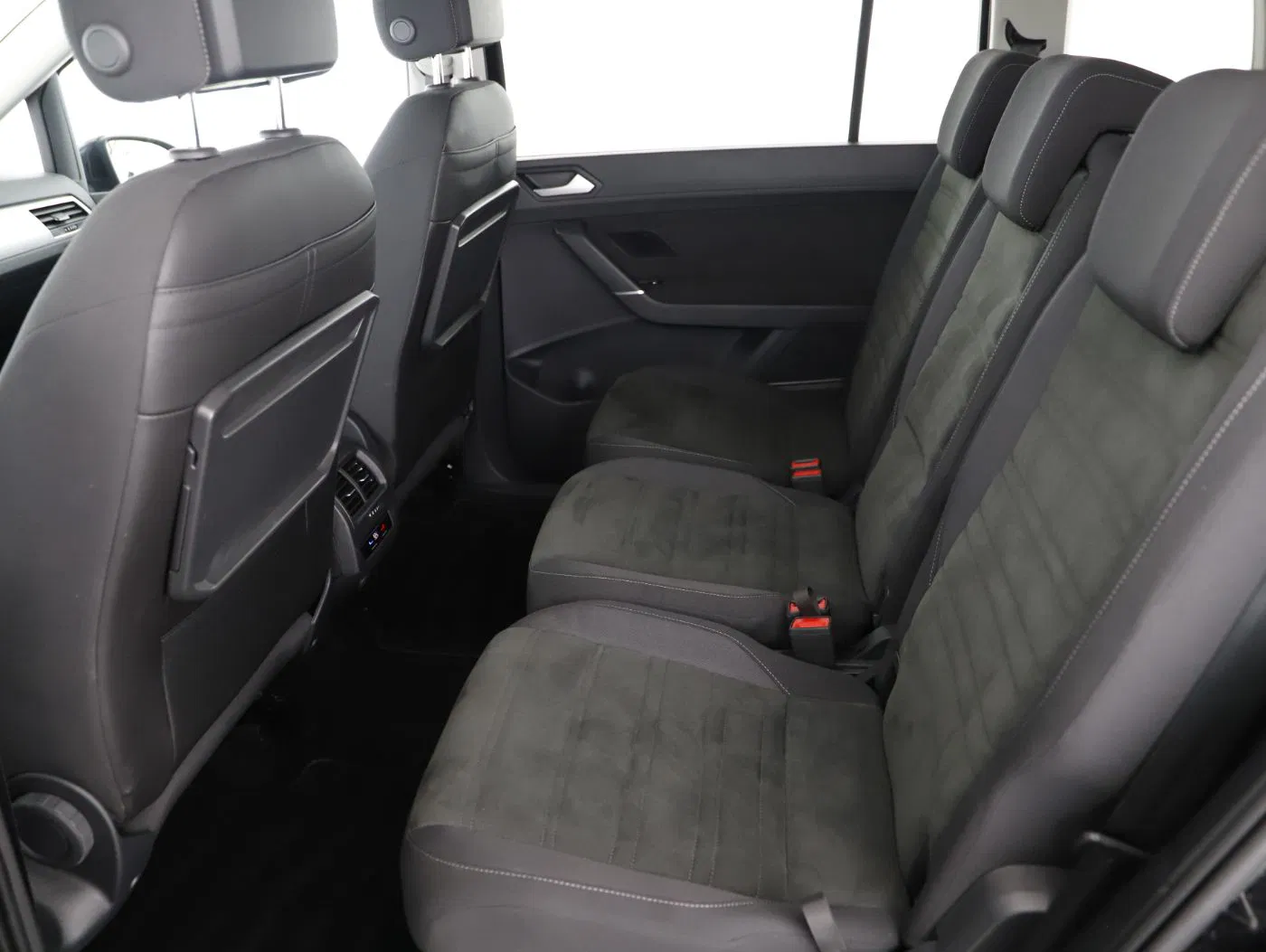 VW Touran 2.0 TDI | Bild 21 von 24