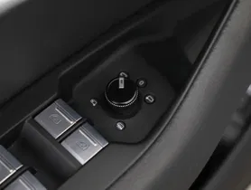 Audi A6 Limousine 40 TDI | Thumbnail 9 von 26