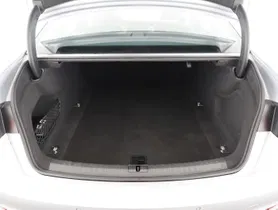 Audi A6 Limousine 40 TDI | Thumbnail 24 von 26