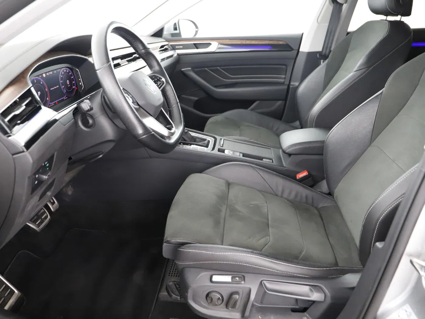VW Arteon SB 2.0TDI | Bild 10 von 26