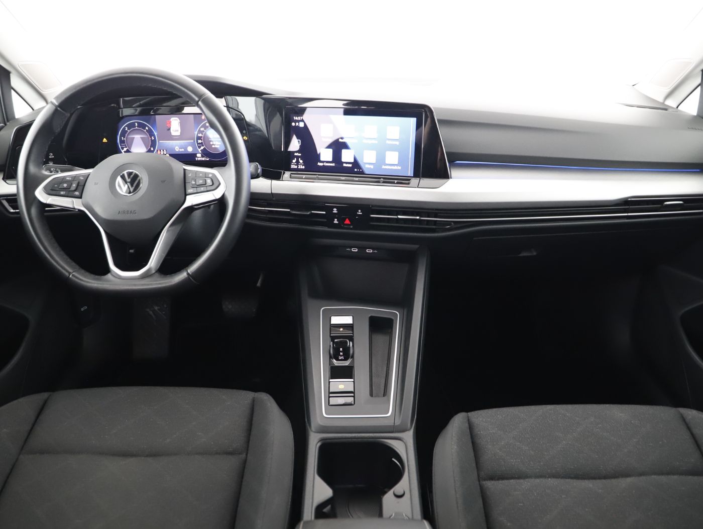 VW Golf VIII Variant 2.0 TDI Life | Bild 10 von 24