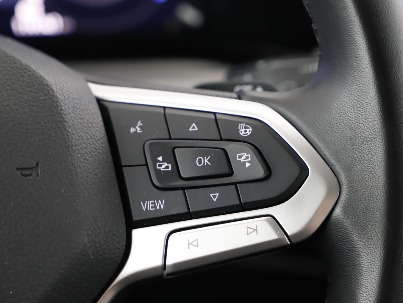 VW Golf VIII Variant 2.0 TDI Life | Bild 19 von 24