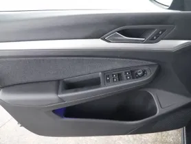 VW Golf VIII Variant 2.0 TDI Life | Thumbnail 21 von 24