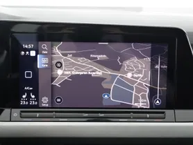 VW Golf VIII Variant 2.0 TDI Life | Thumbnail 15 von 24