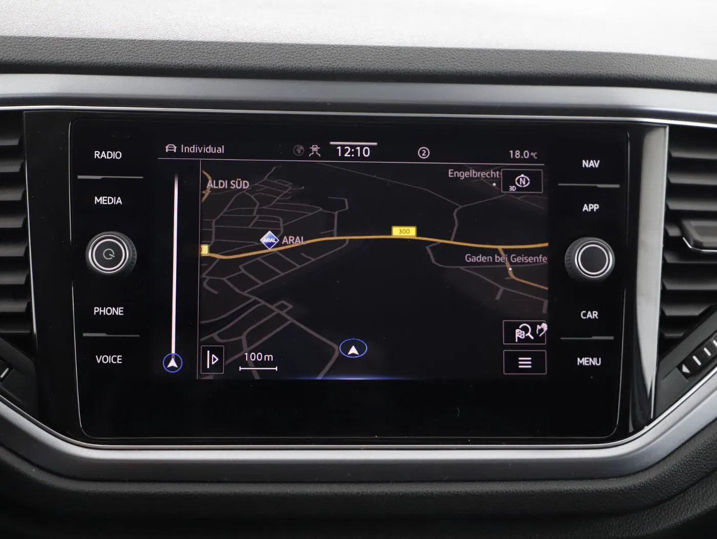 VW T-Roc 2.0 TDI Design | Bild 17 von 24