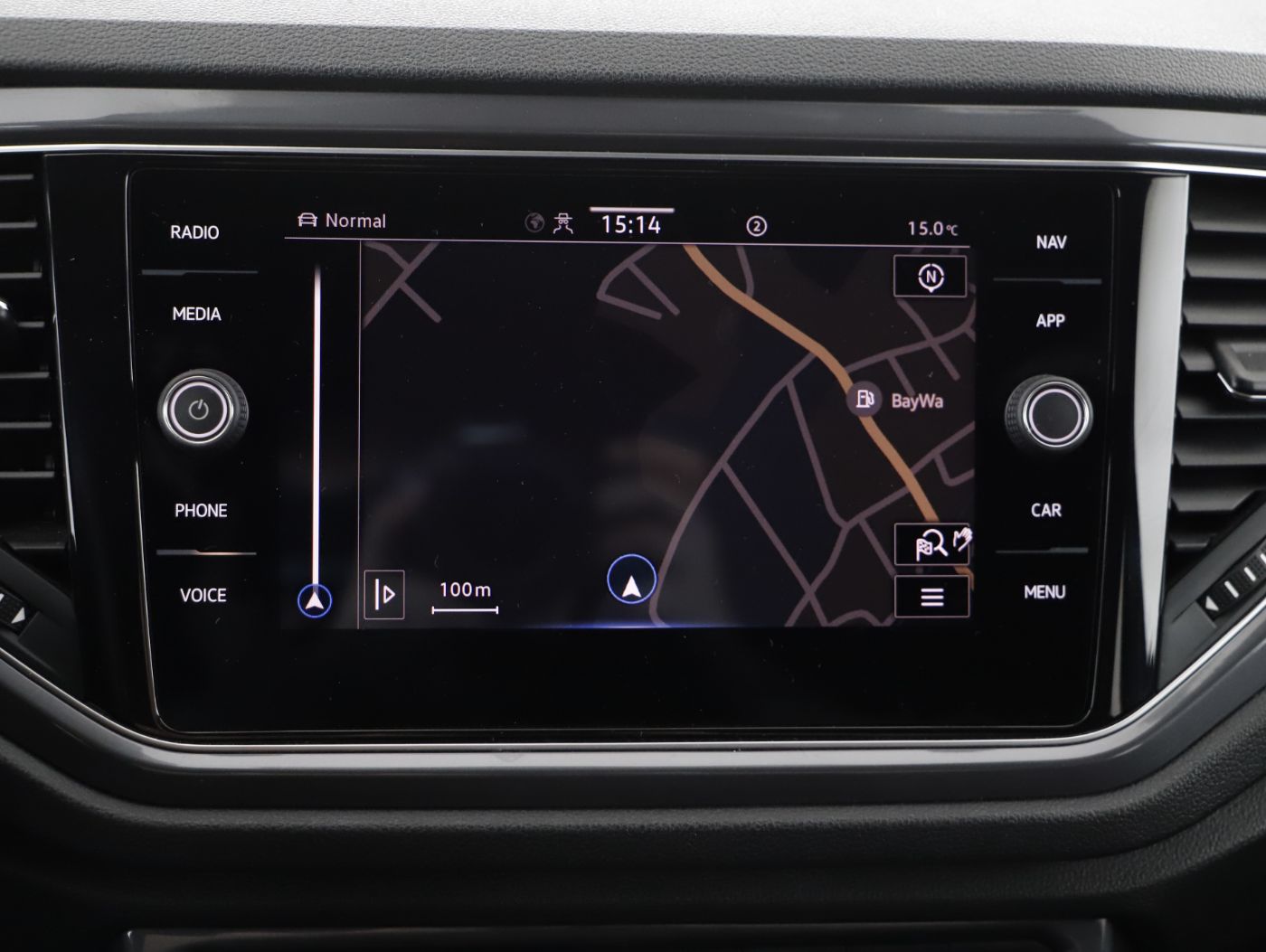 VW T-Roc 2.0 TDI 4Motion Sport | Bild 17 von 23
