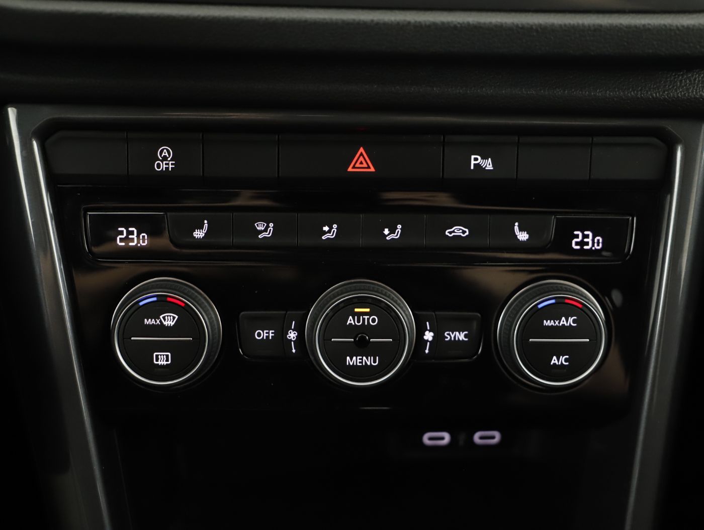 VW T-Roc 2.0 TDI 4Motion Sport | Bild 19 von 23