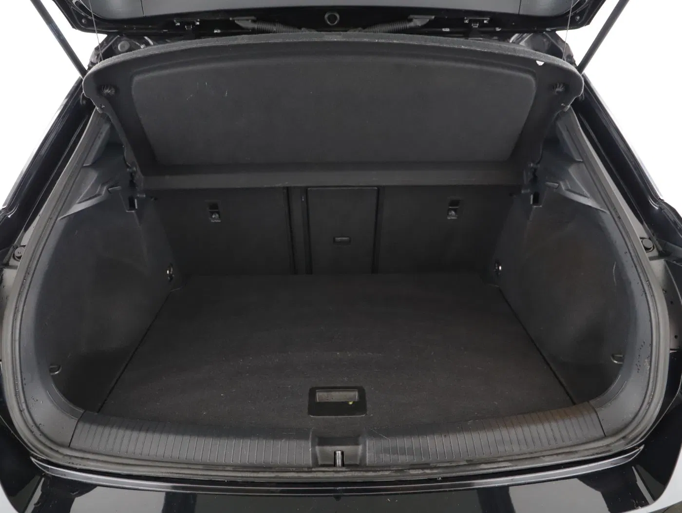 VW T-Roc 2.0 TDI 4Motion Sport | Bild 22 von 23