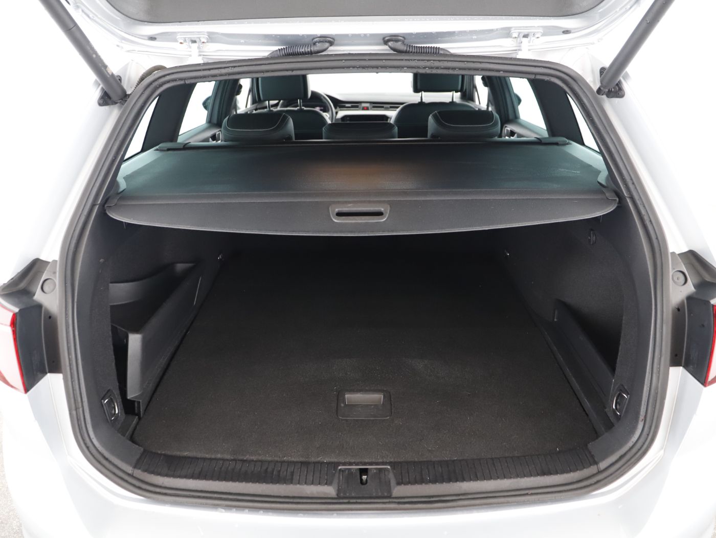 VW Passat Variant 1.4 TSI GTE | Bild 21 von 23