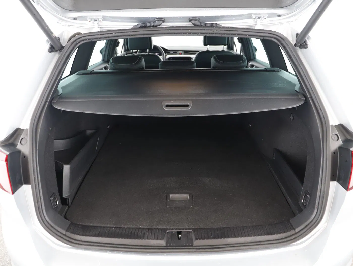 VW Passat Variant 1.4 TSI GTE | Bild 21 von 23