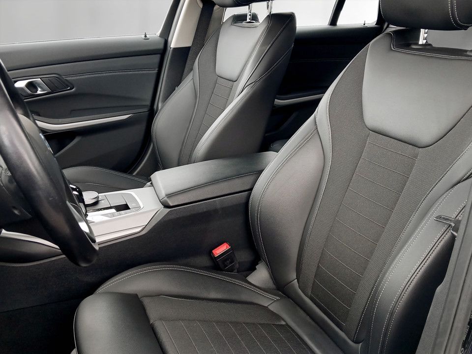BMW 320e xDrive Touring Advantage | Bild 7 von 21