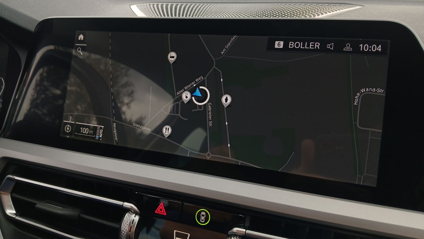 BMW 320e xDrive Touring Advantage | Bild 16 von 21