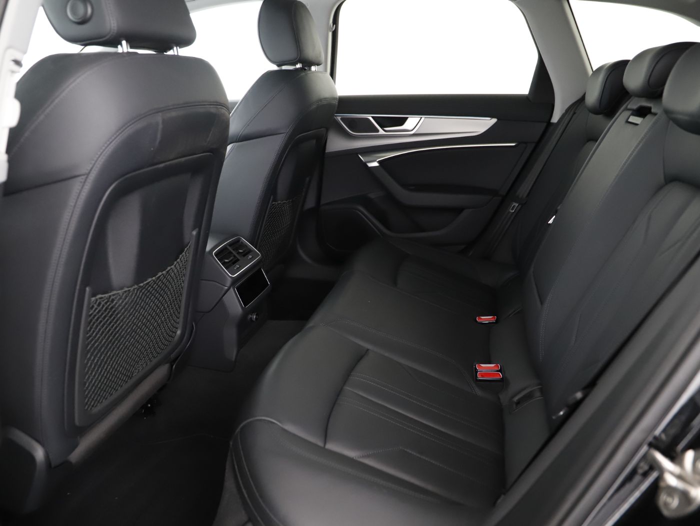 Audi A6 Avant 40 TDI Aut. design | Bild 20 von 25