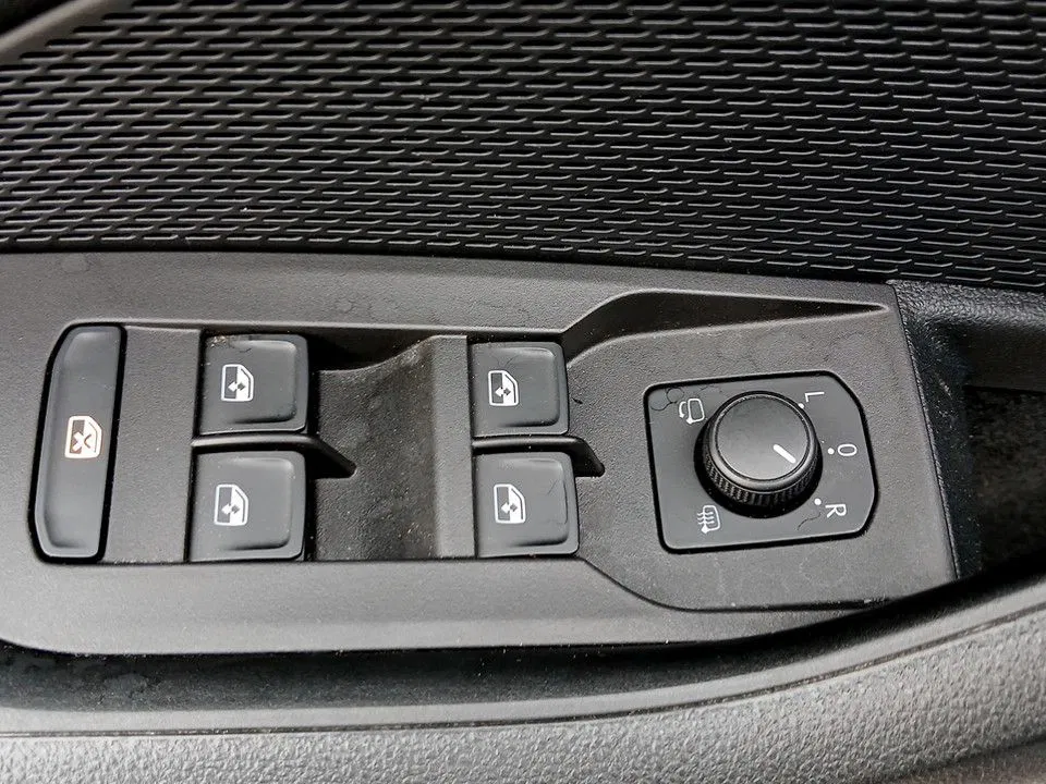Skoda Octavia Combi 2.0 TDI Ambition | Bild 6 von 23